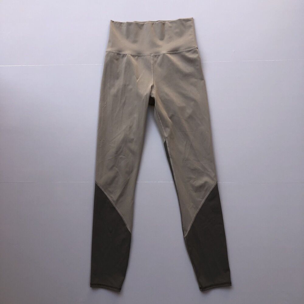 Vuori Colorblock Studio Legging in Light Oregano Size Small High Rise. LIKE NEW! - Picture 2 of 11